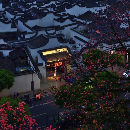 Fuzhou Lakeside Hotel Exteriör bild