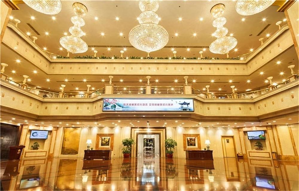 Fuzhou Lakeside Hotel Exteriör bild
