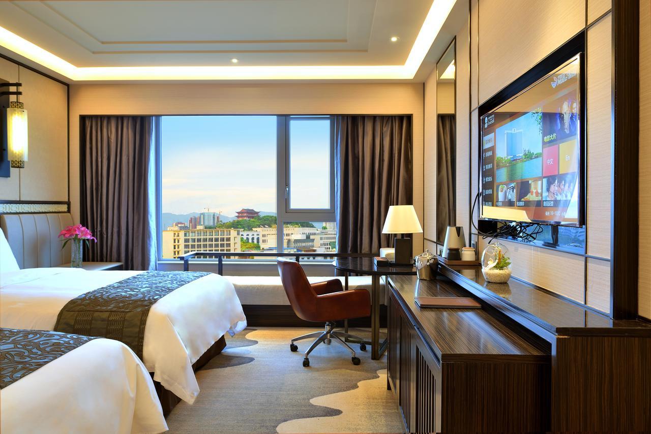 Fuzhou Lakeside Hotel Exteriör bild